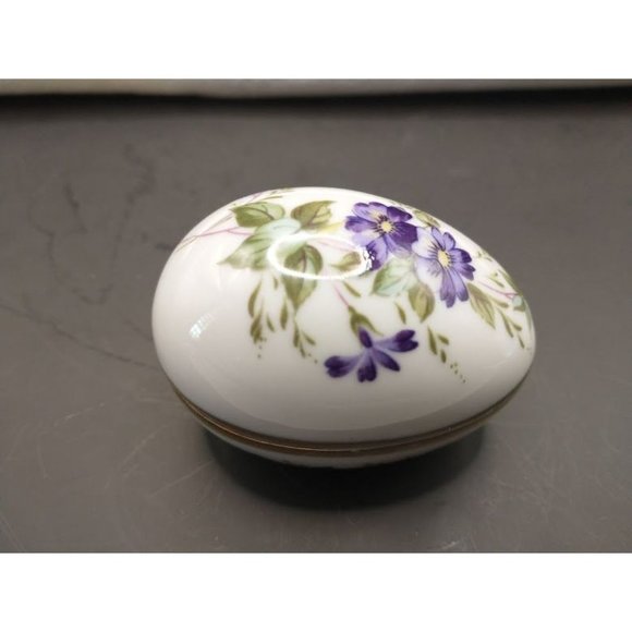 Vintage 1980's Lefton Floral Egg-Shaped Porcelain Trinket Ring Box. Made in Japa - Picture 2 of 5